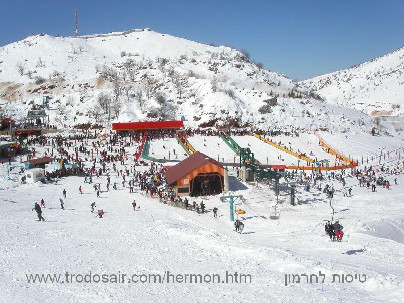 Лыжный курорт на горе Хермон, вид с борта Авиакомпании Тродос.